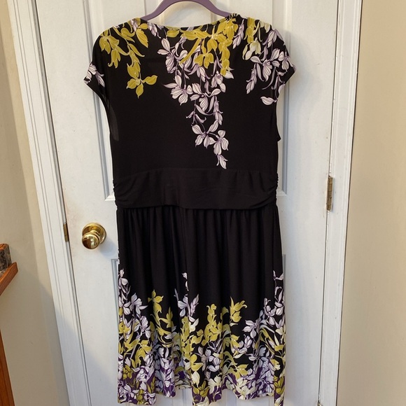 Sleeveless Wrap Front Dress - Picture 3 of 3